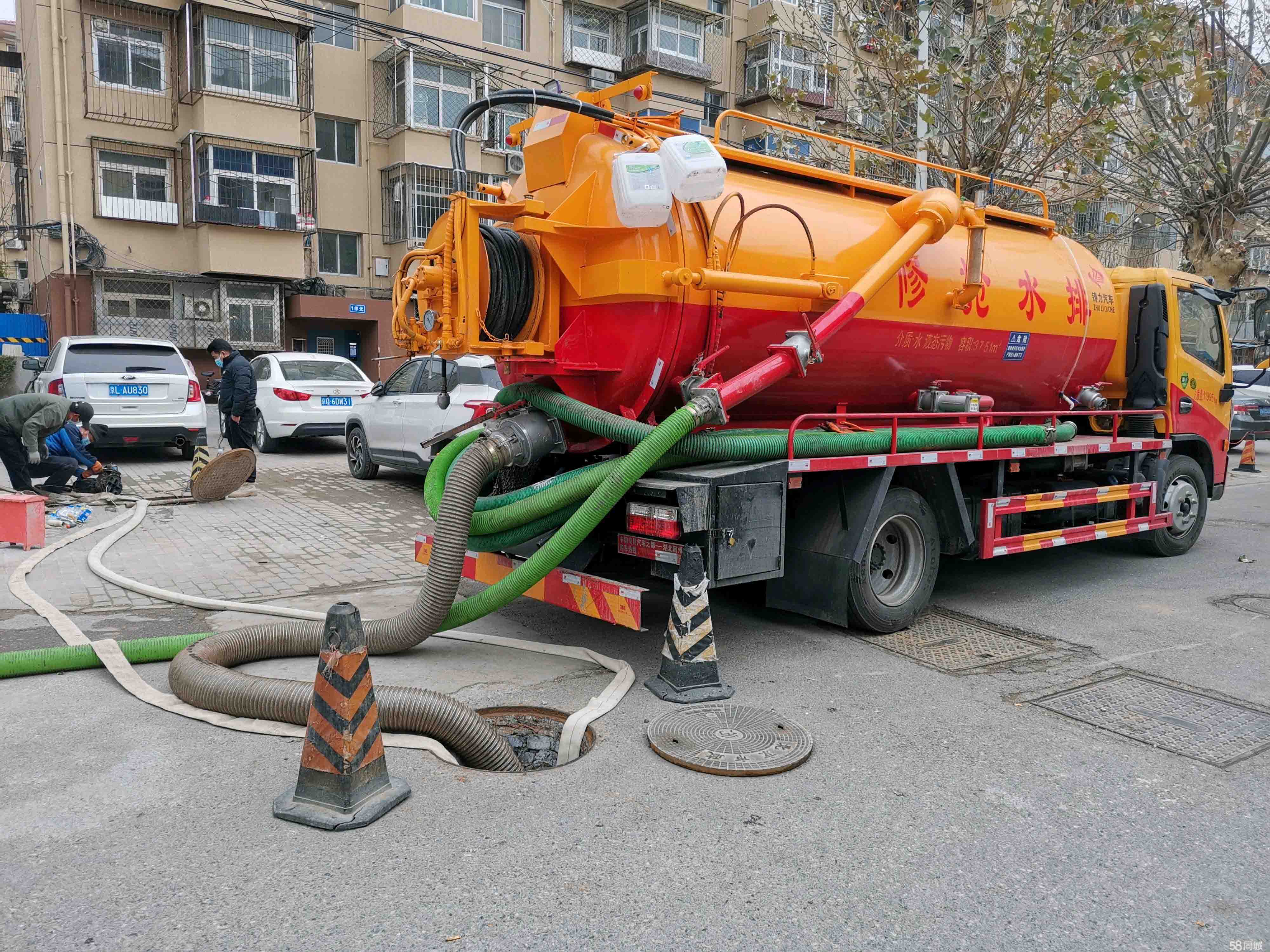 新巴尔虎左抽粪吸污