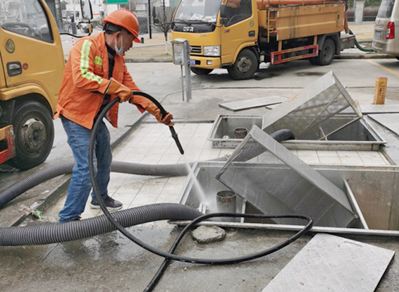 新巴尔虎左隔油池清理